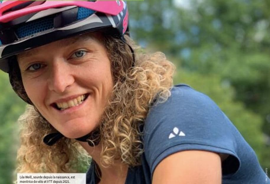 Léa Weill (bac 2010), une monitrice de vélo sourde et engagée
